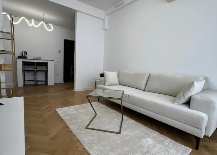 Center Victoriei St *